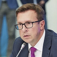 /upload/resize_cache/iblock/226/65bjo1levcel6ugch1u4p550b49mvewj/200_200_0/_0006_Дмитрий Щугорев.jpg